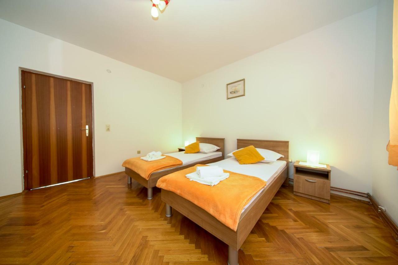 Apartments L&L Dugi Rat Rum bild